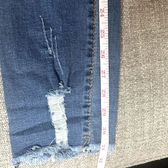 Amazon Brand High Rise Stretch Heavy Distress Skinny Jeans Medium Blue W… - Picture 10 of 12
